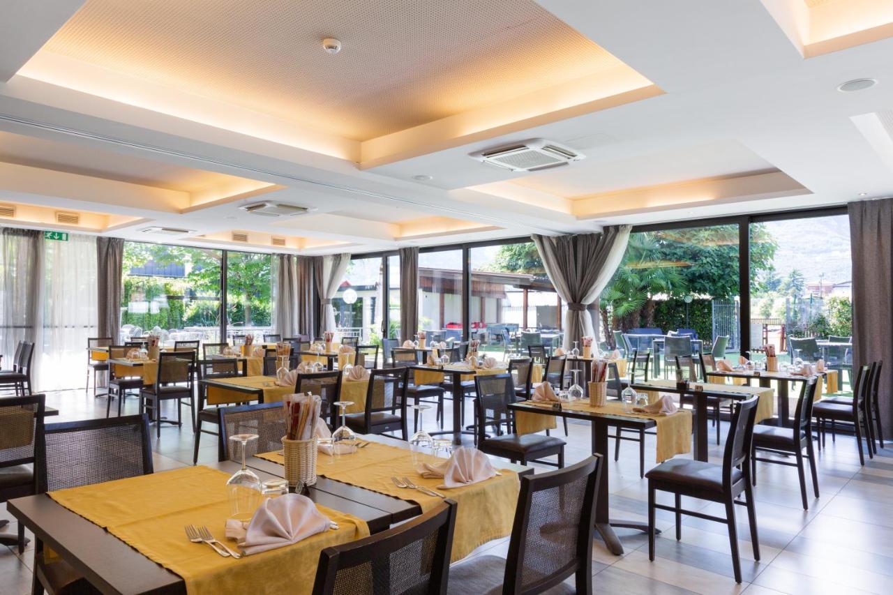 Appartamento Campagnola Mansardato Con Soppalco Riva del Garda Ngoại thất bức ảnh